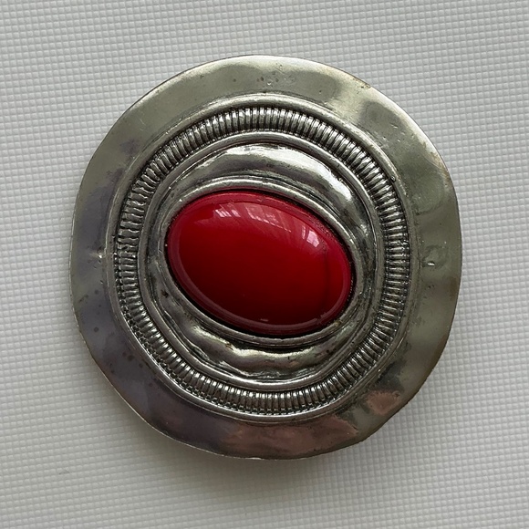 Brooch Silver Metal With Red Stone - Picture 1 of 3